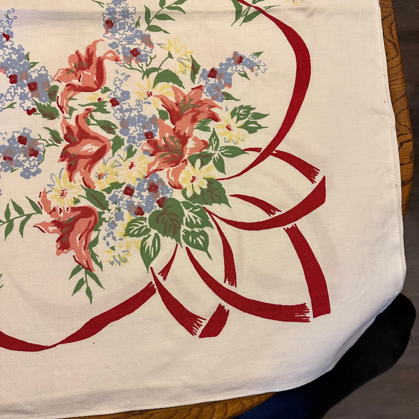 Floral Print and Ribbon Border Tablecloth, 70 X 52