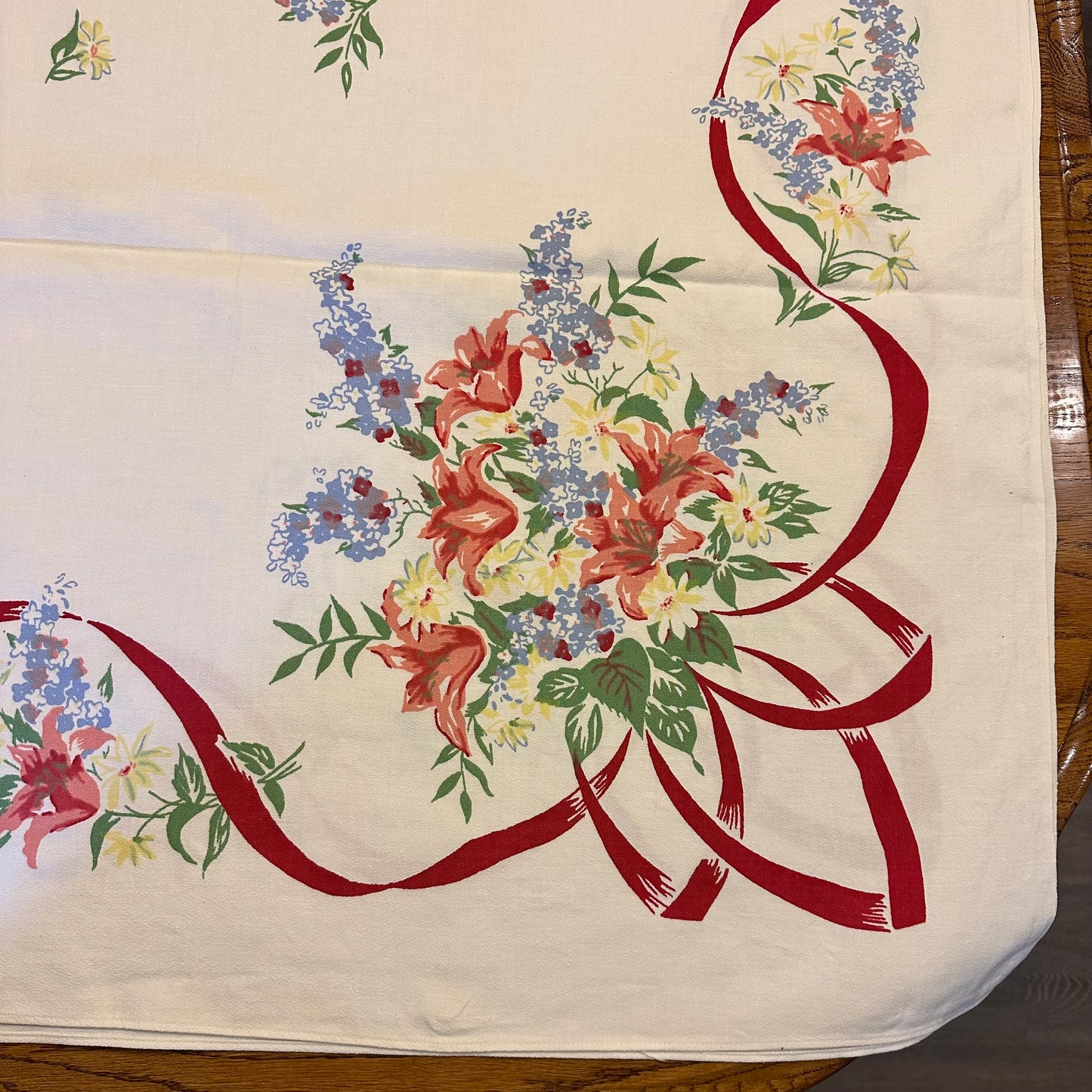Floral Print and Ribbon Border Tablecloth, 70 X 52