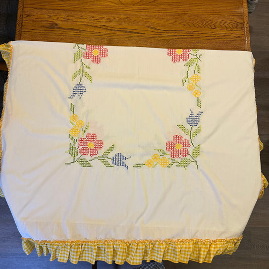 1970s Cross Stitched Floral Pattern Tablecloth, Ruffled Edges, 68 X 50