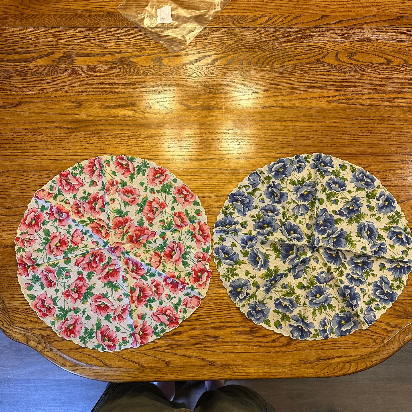 Vintage Hankies, Lot of 2 Round Floral