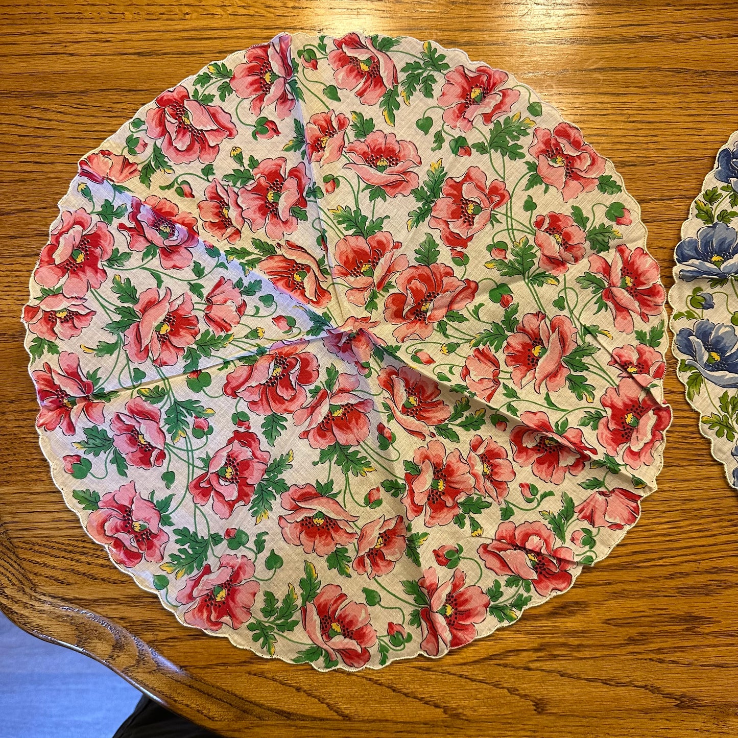 Vintage Hankies, Lot of 2 Round Floral
