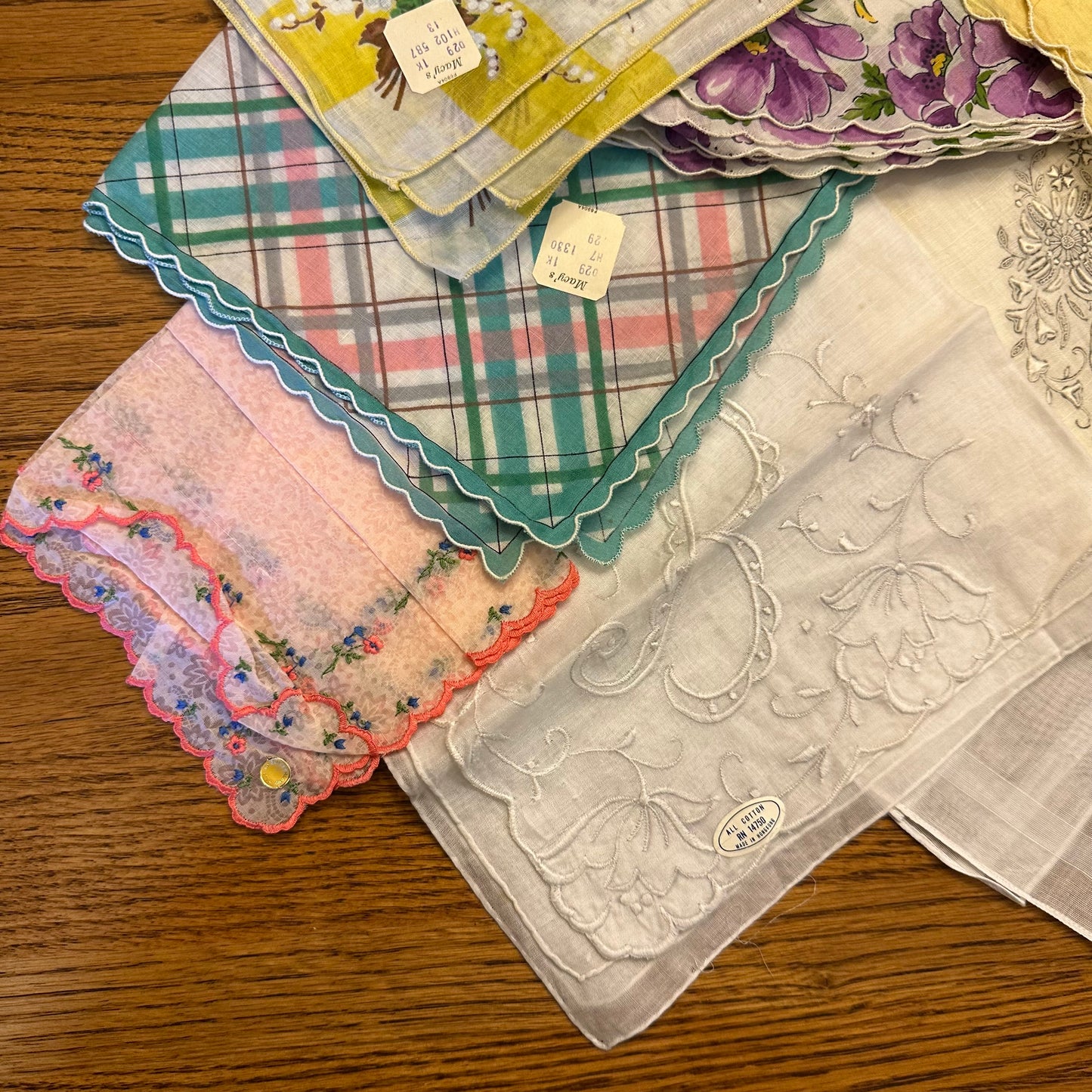 Vintage Hankies, Mixed Lot of 13, Mostly New With Sticker