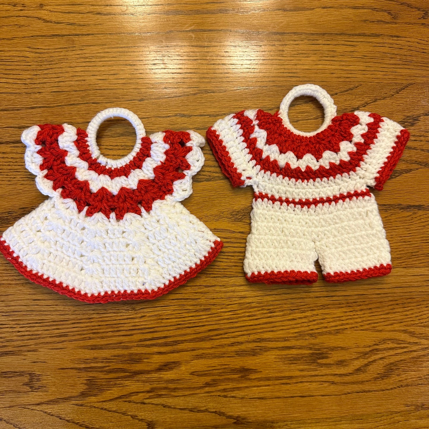 Vintage Hot Pads, Lot of 2, Red and White