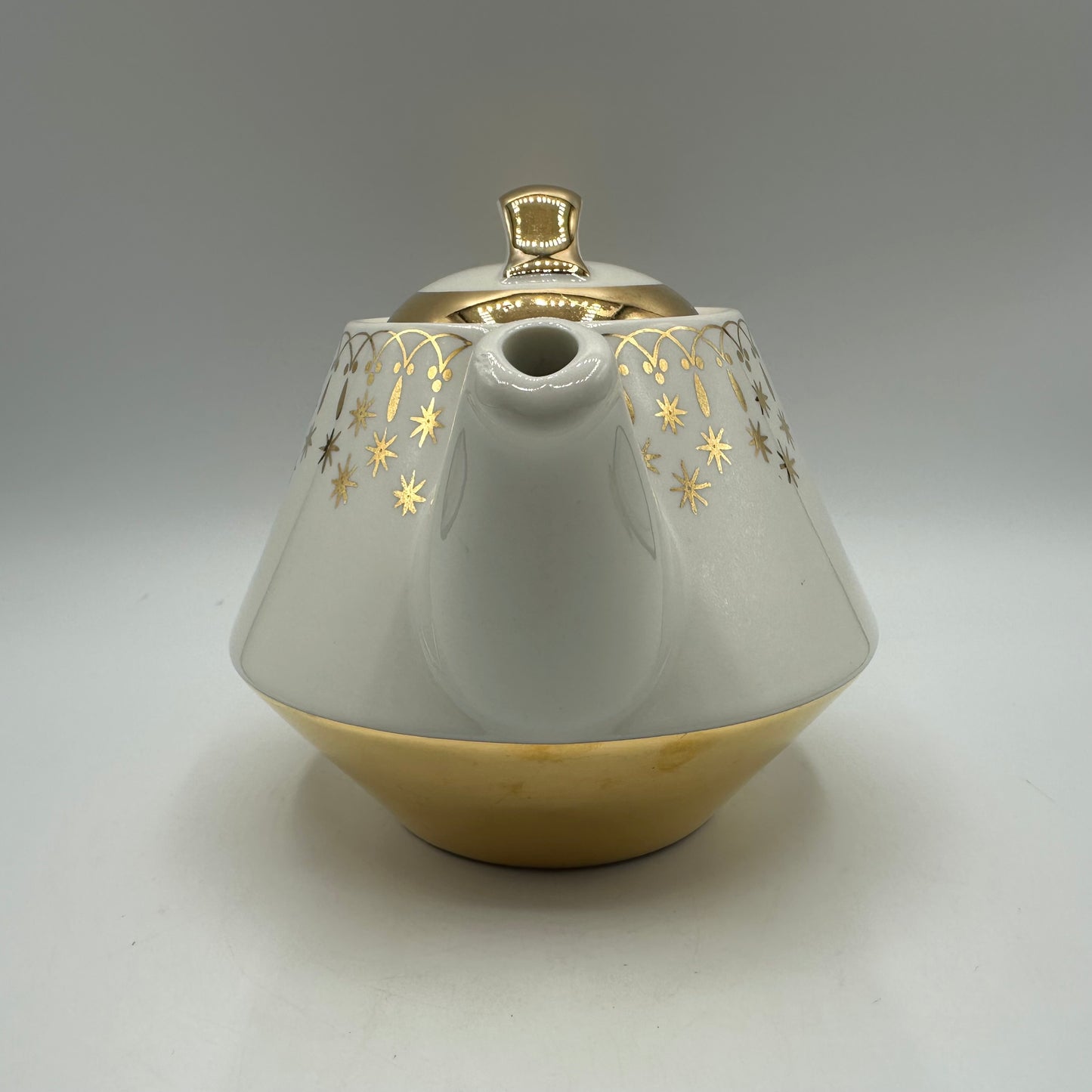 Hall China Flare-Ware Teapot, Gold Lace Pattern