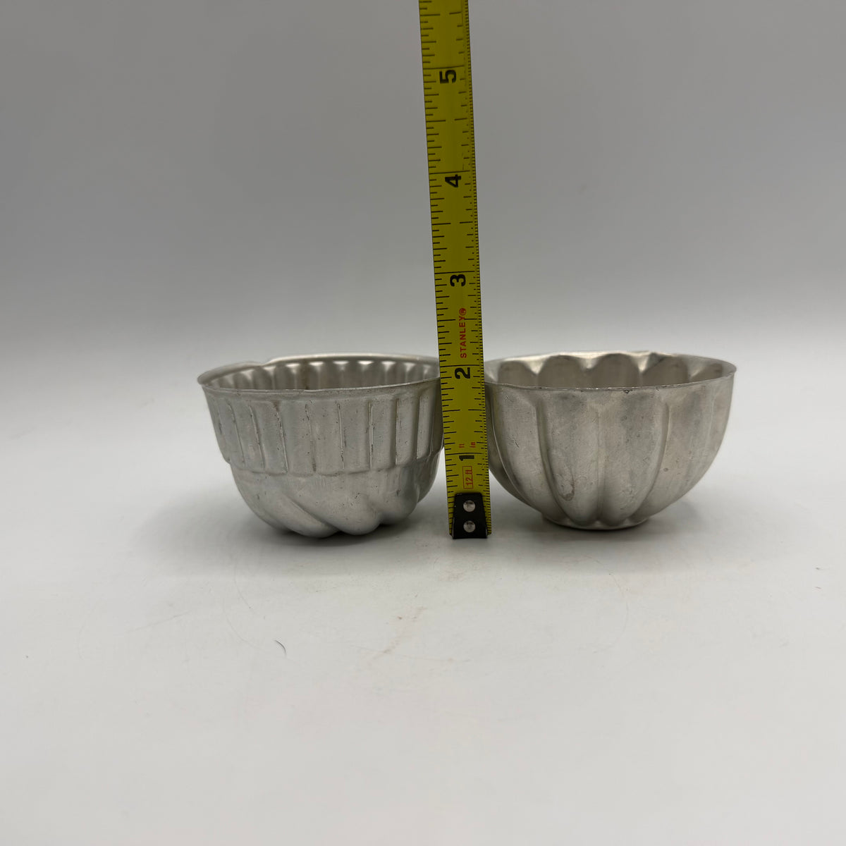 Assorted Aluminum molds, Lot of 5