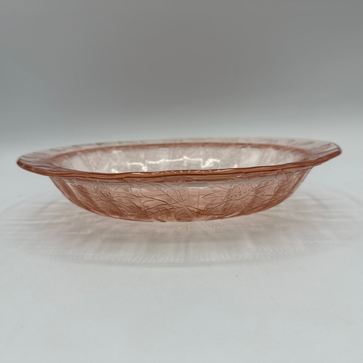 Jeannette Floral Poinsettia Pink 9" Oval Bowl