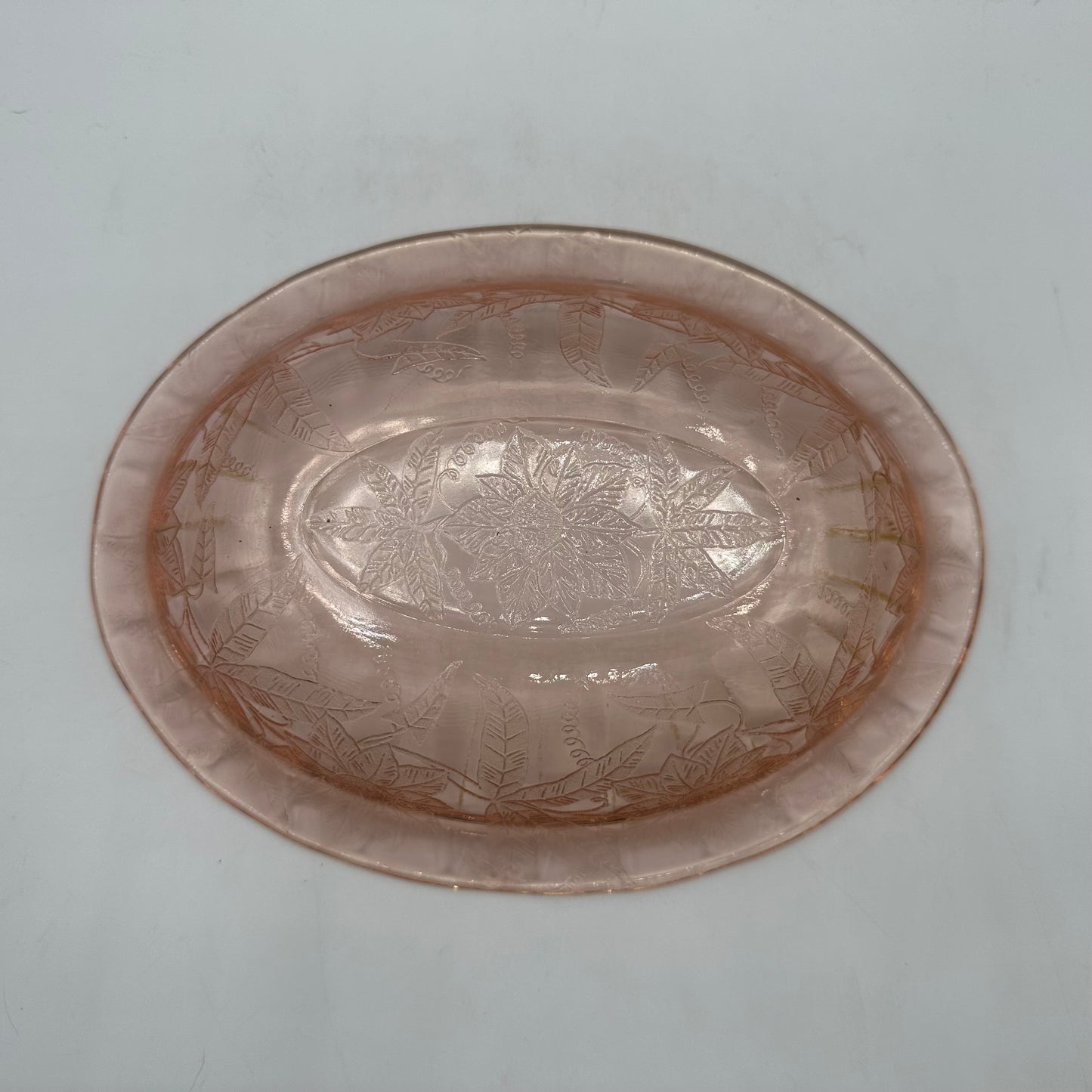 Jeannette Floral Poinsettia Pink 9" Oval Bowl