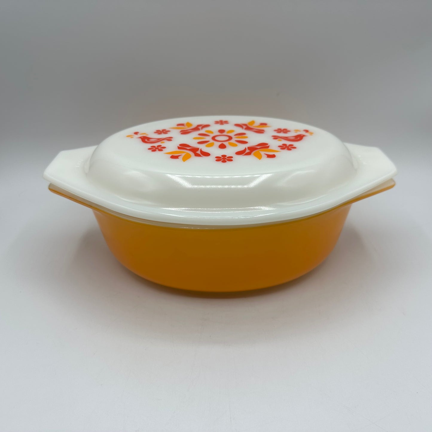 Pyrex Friendship Oval 1 1/2 Qt Casserole Dish, Orange, '70s