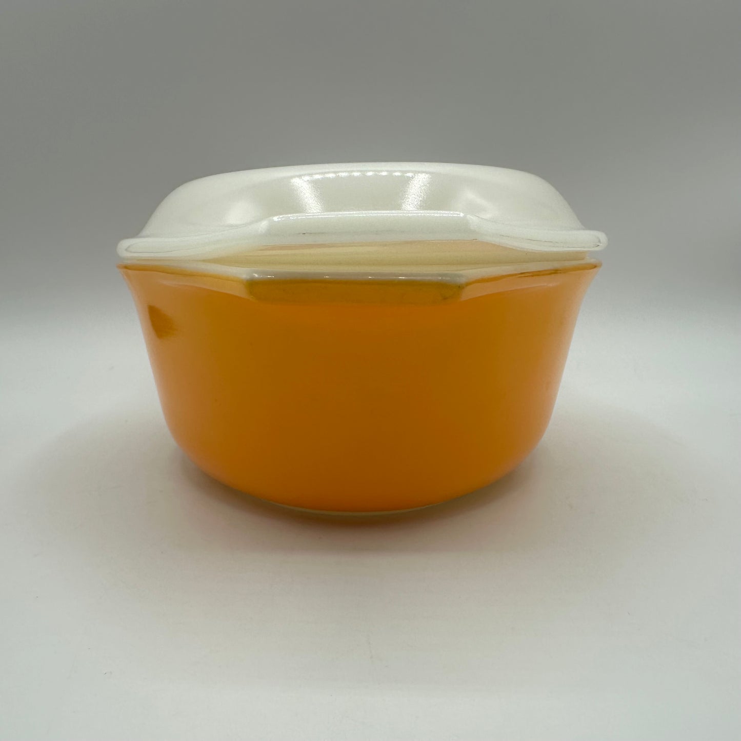 Pyrex Friendship Oval 1 1/2 Qt Casserole Dish, Orange, '70s