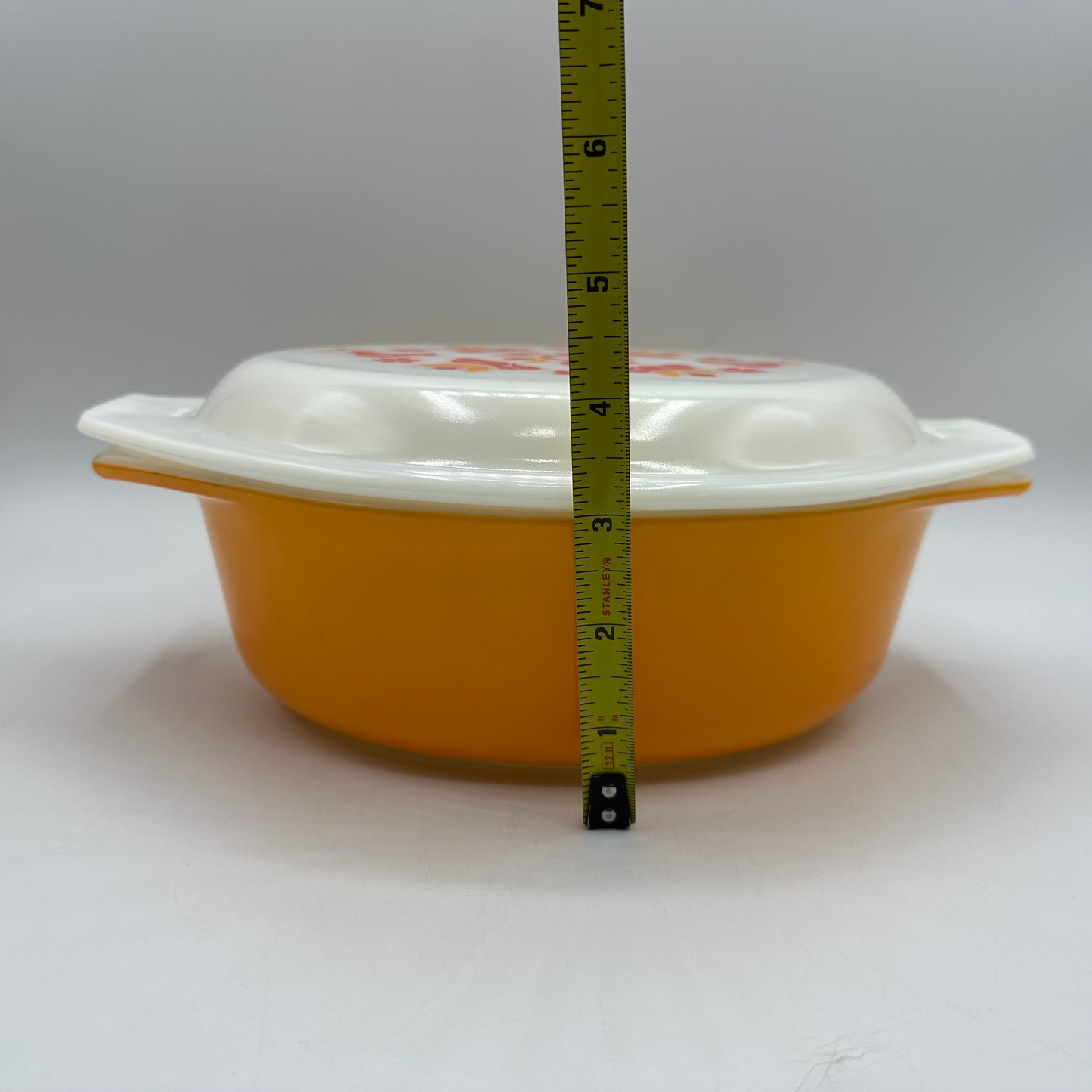 Pyrex Friendship Oval 1 1/2 Qt Casserole Dish, Orange, '70s