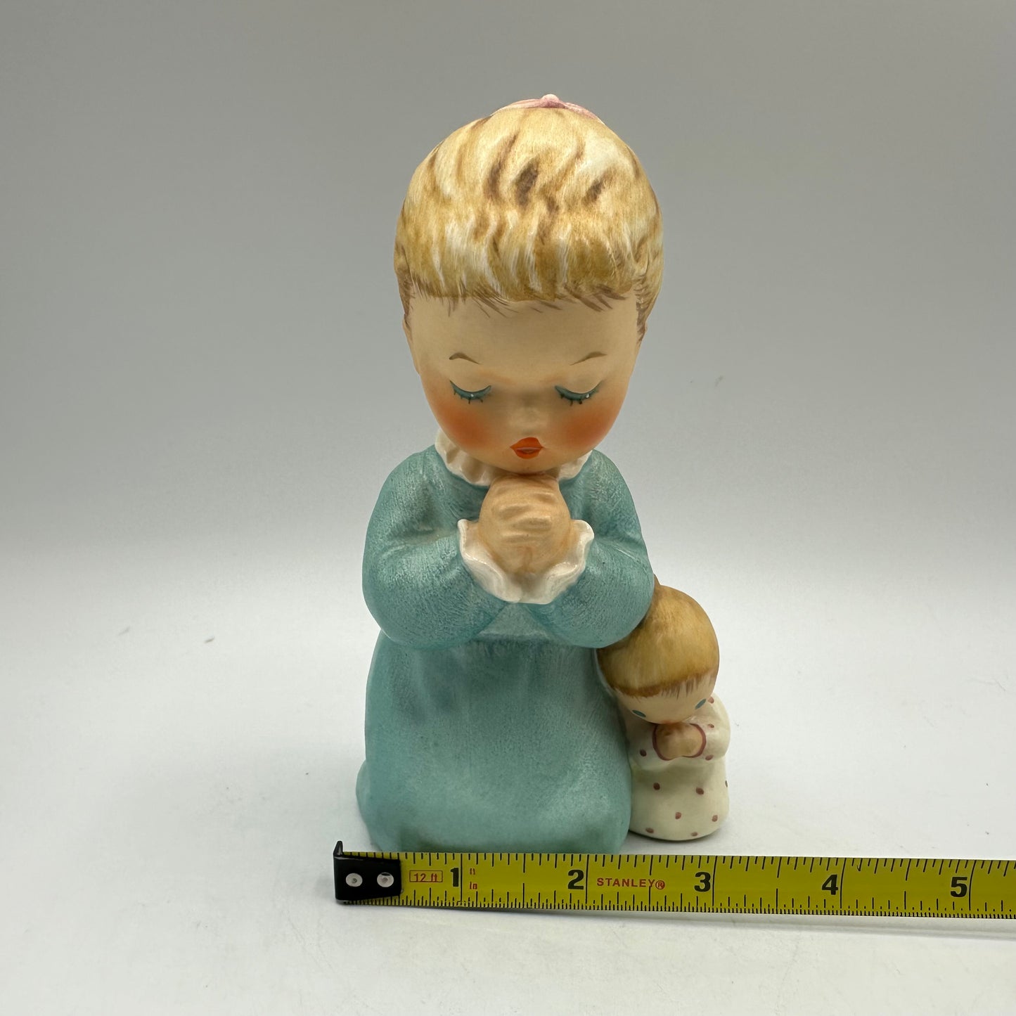 Goebel Hummel Figurine "Evening Prayer" 6" TMK-4