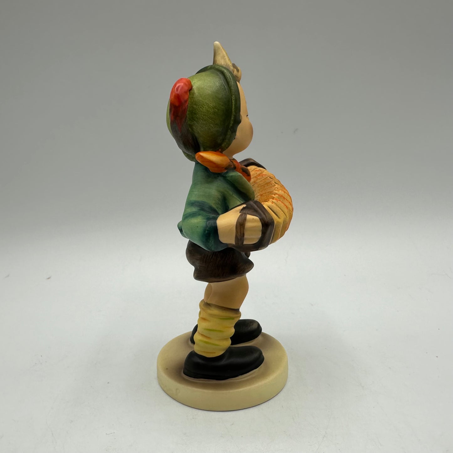 Goebel Hummel Figurine "Accordian Boy" 5 1/4" TMK-5