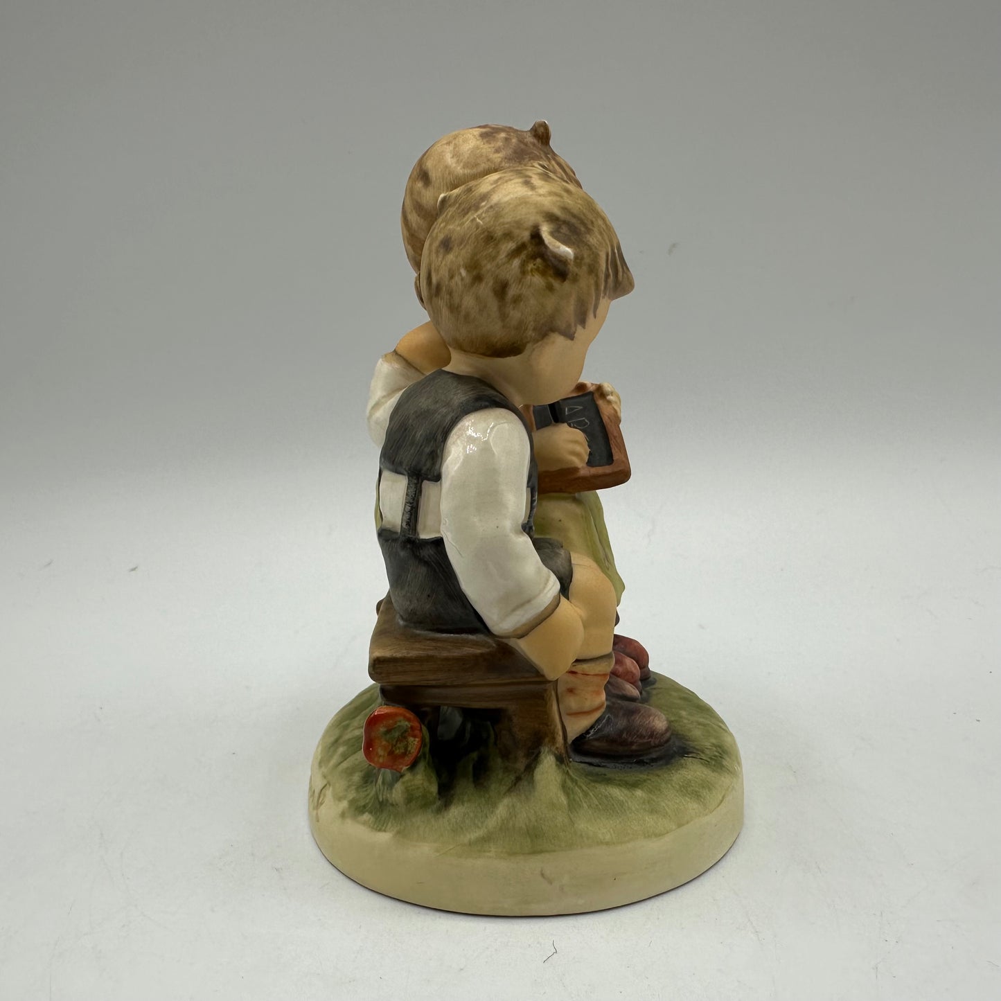Goebel Hummel Figurine "Smart Little Sister" TMK-4