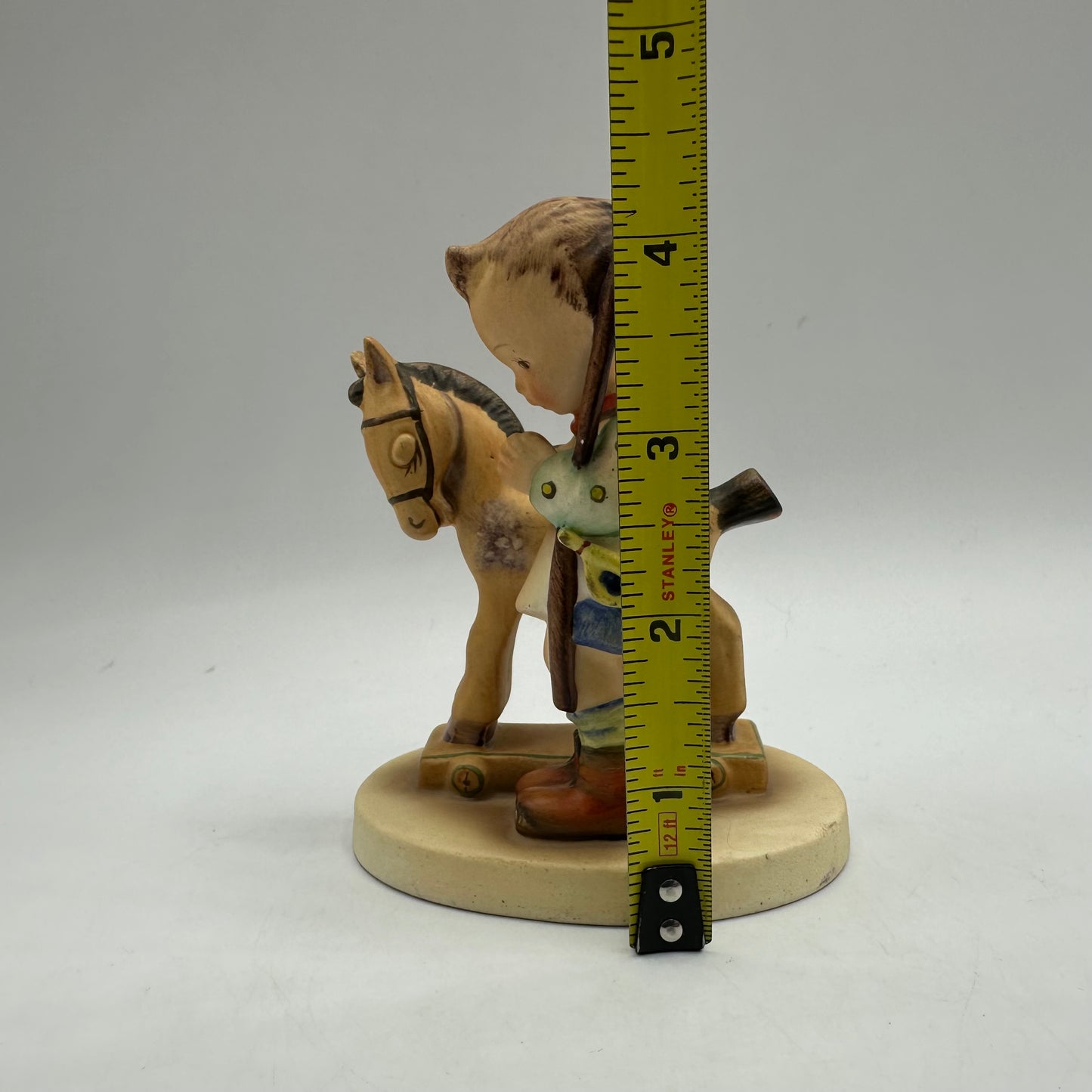 Goebel Hummel Figurine "Prayer Before Battle" TMK-2 Full Bee