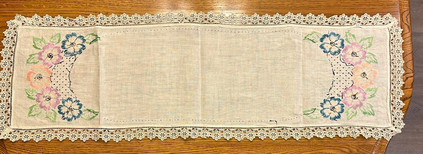 Floral Embroidered Runner and Large Doily Set 37 x 12, d 18"