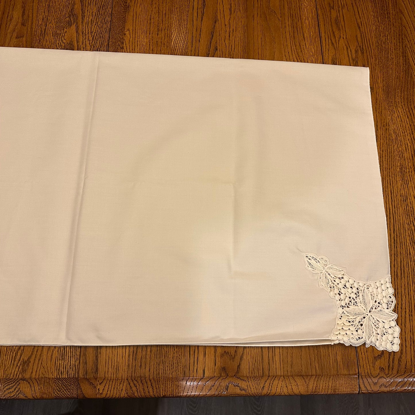 Ecru Tablecloth with Decorative Corners, 44 X 45