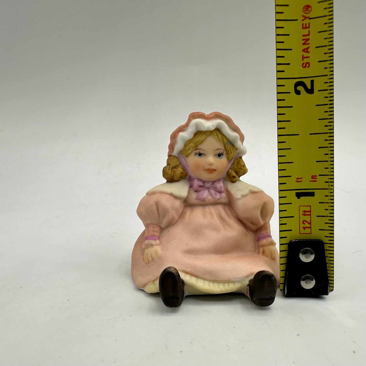 Jan Hagara Mini Figurine #M11366 "Amanda Doll"
