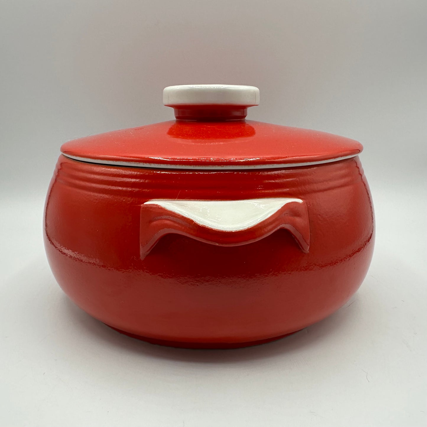 Hall Pottery Chinese Red Bean Pot 1940s Handled