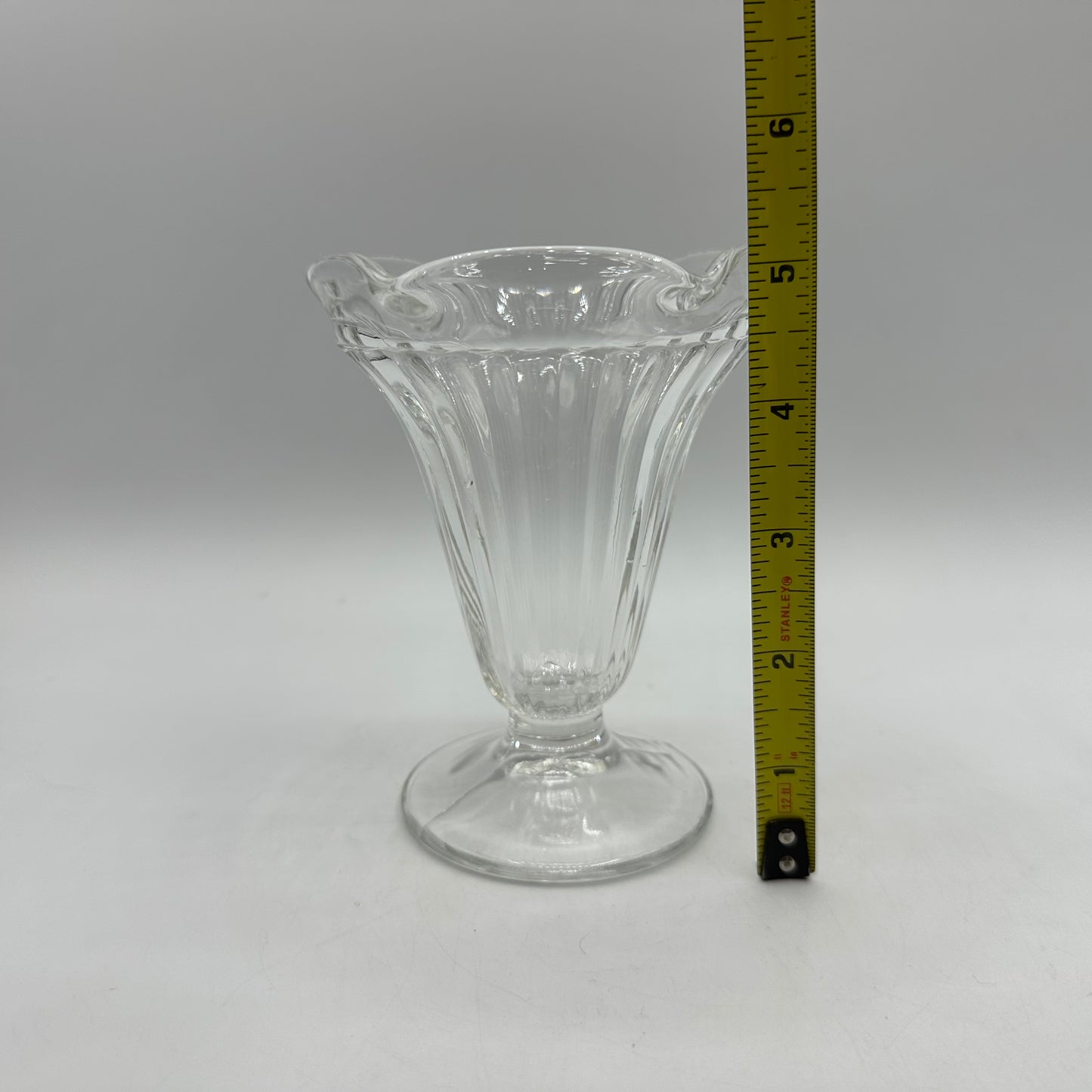 Old Fashioned Sundae Dishes, Clear, Set of 2