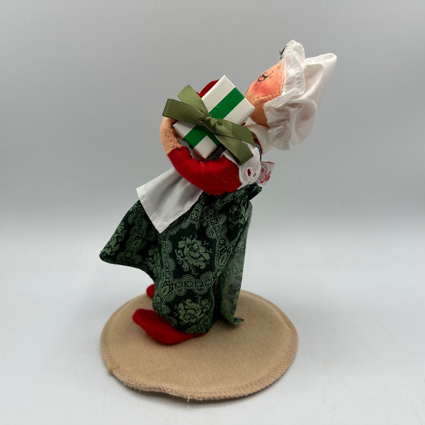 Annalee Mobilitee Dolls Mrs Santa Claus 1991