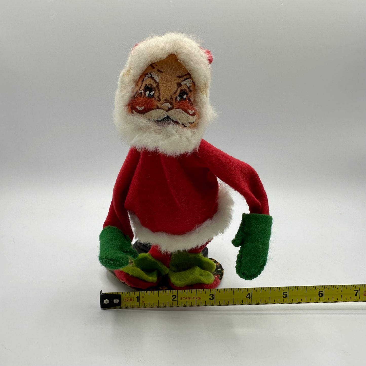 Annalee Mobilitee Dolls Santa Claus with Pot Belly Stove 1971