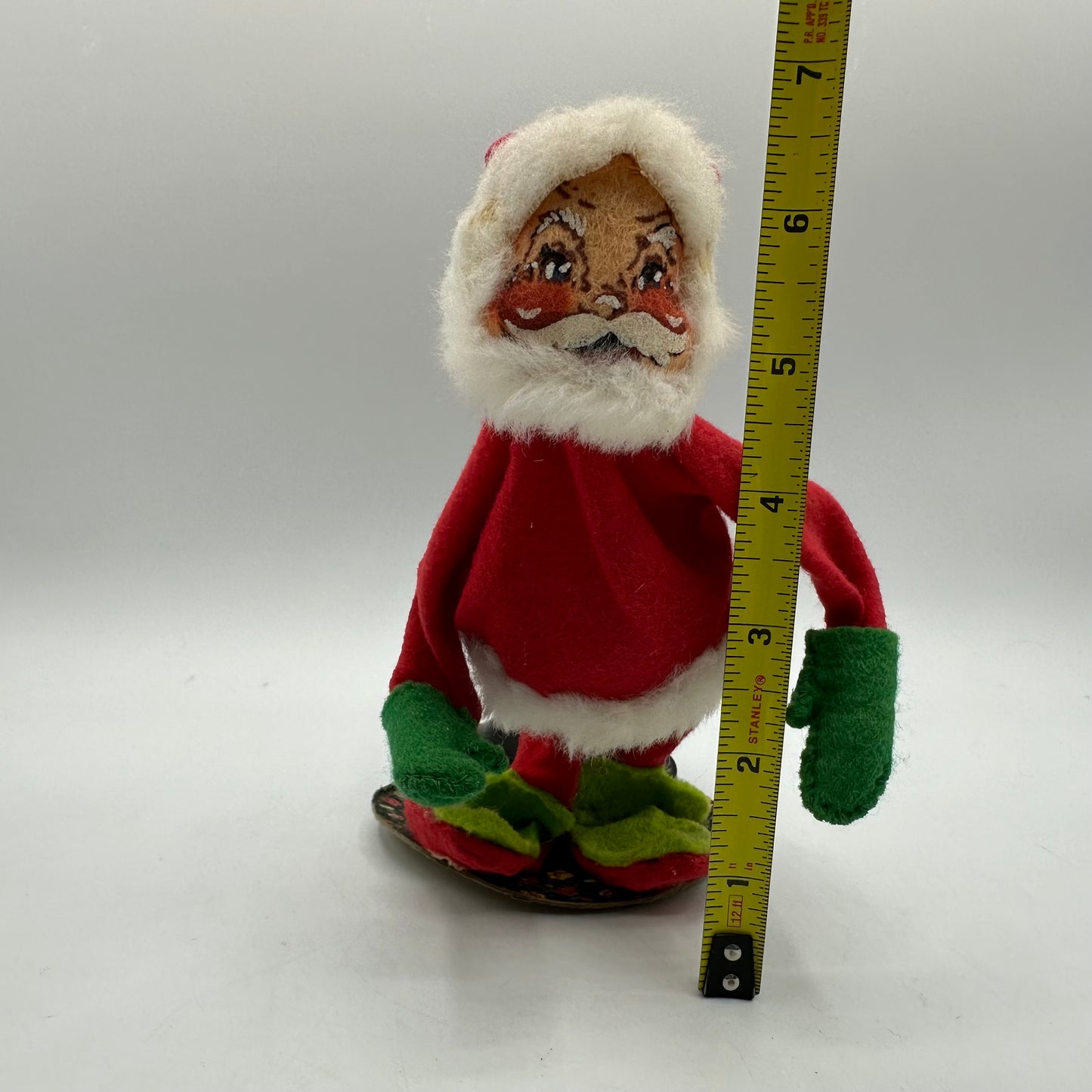 Annalee Mobilitee Dolls Santa Claus with Pot Belly Stove 1971