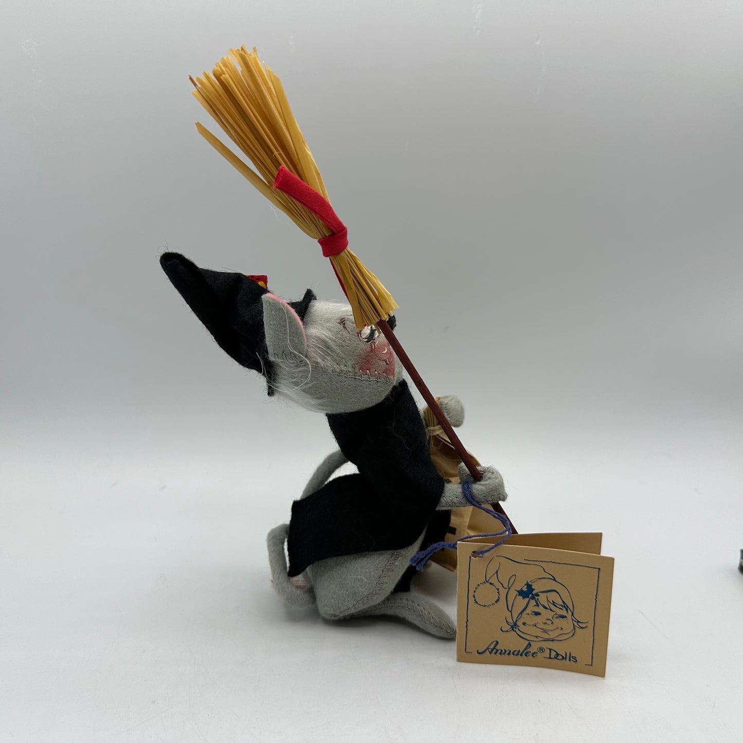 Annalee Mobilitee Dolls Mouse - Witch with Broom and Trick/Treat Bag 1989