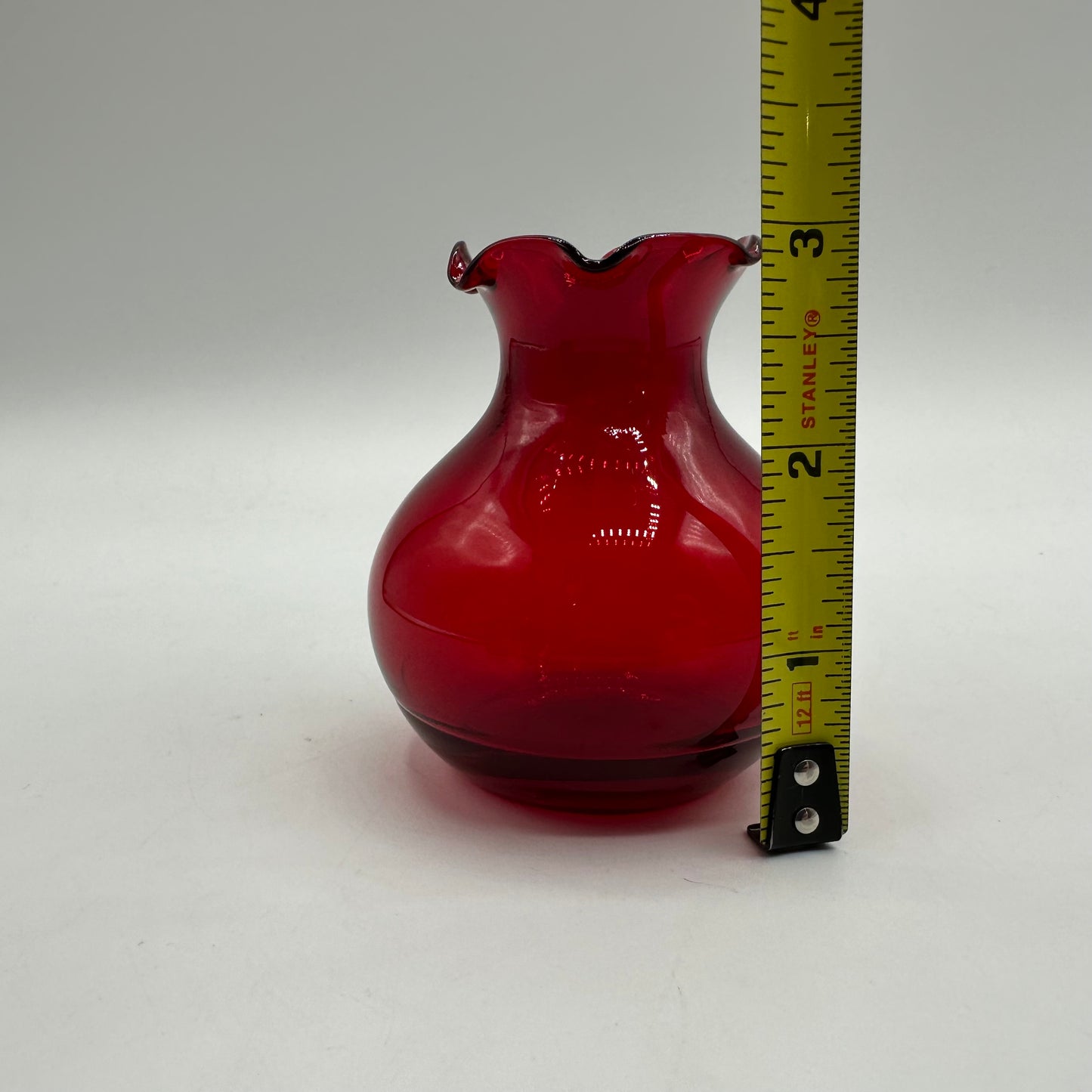 Anchor Hocking Small Bud Vase, Ruby Red, Set of 2