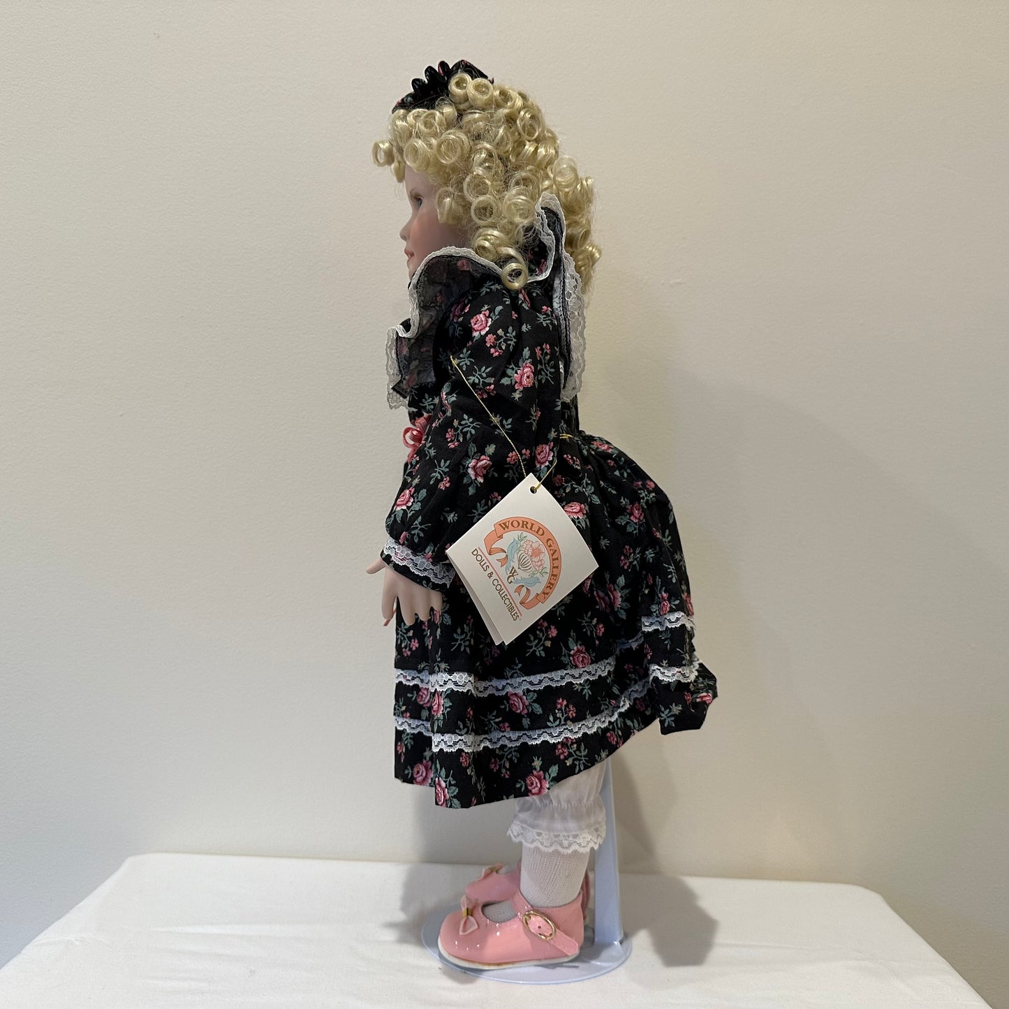 World Gallery of Dolls "Erika" by Laura Colabe
