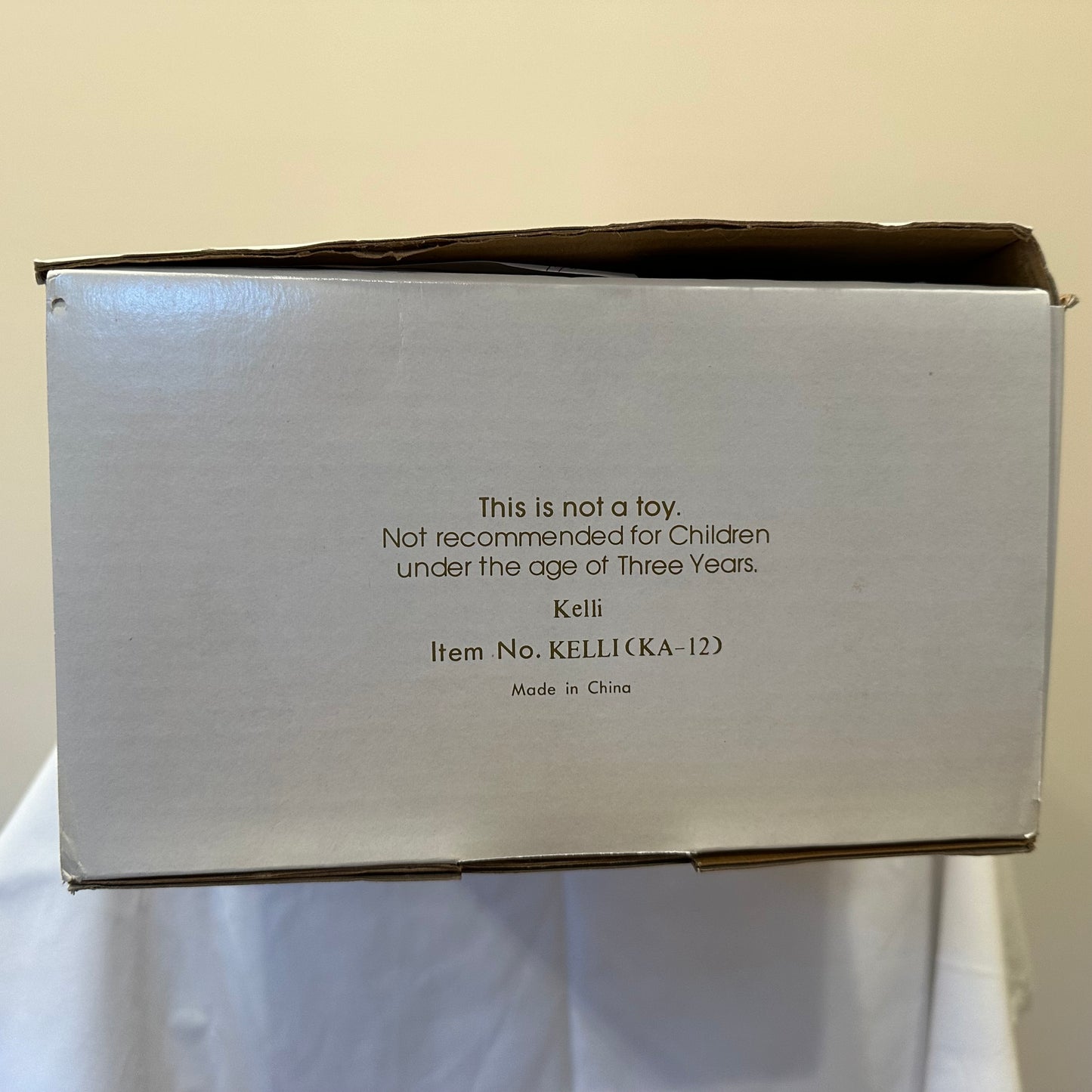 Treasured Heirloom Collection Gwen Ross 21" Porcelain Baby Doll