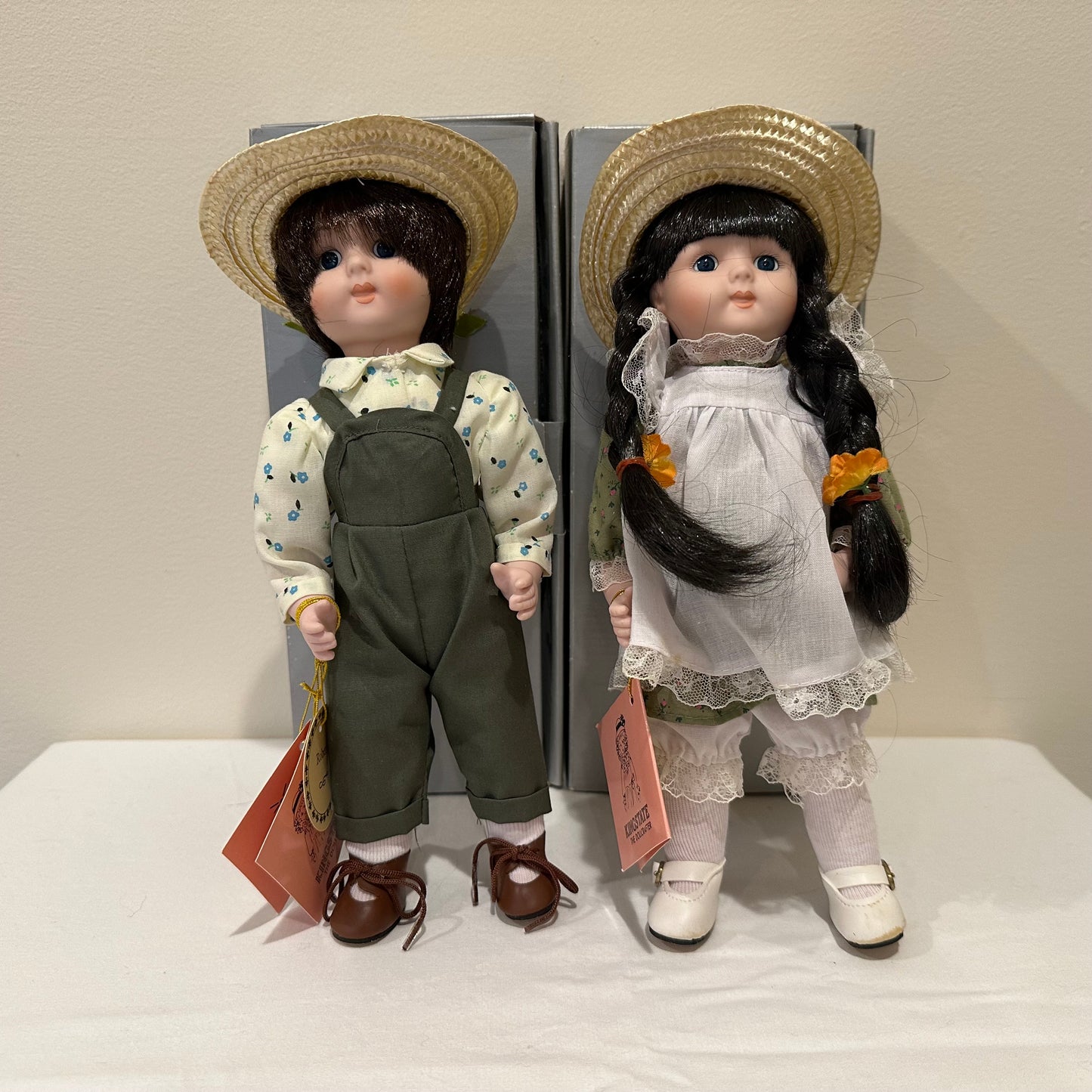 Kingstate 10" Porcelain Dolls Robert and Rosa
