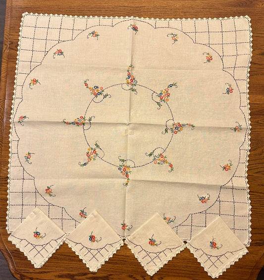 Floral Embroidered Tablecloth and 4 Matching Napkins
