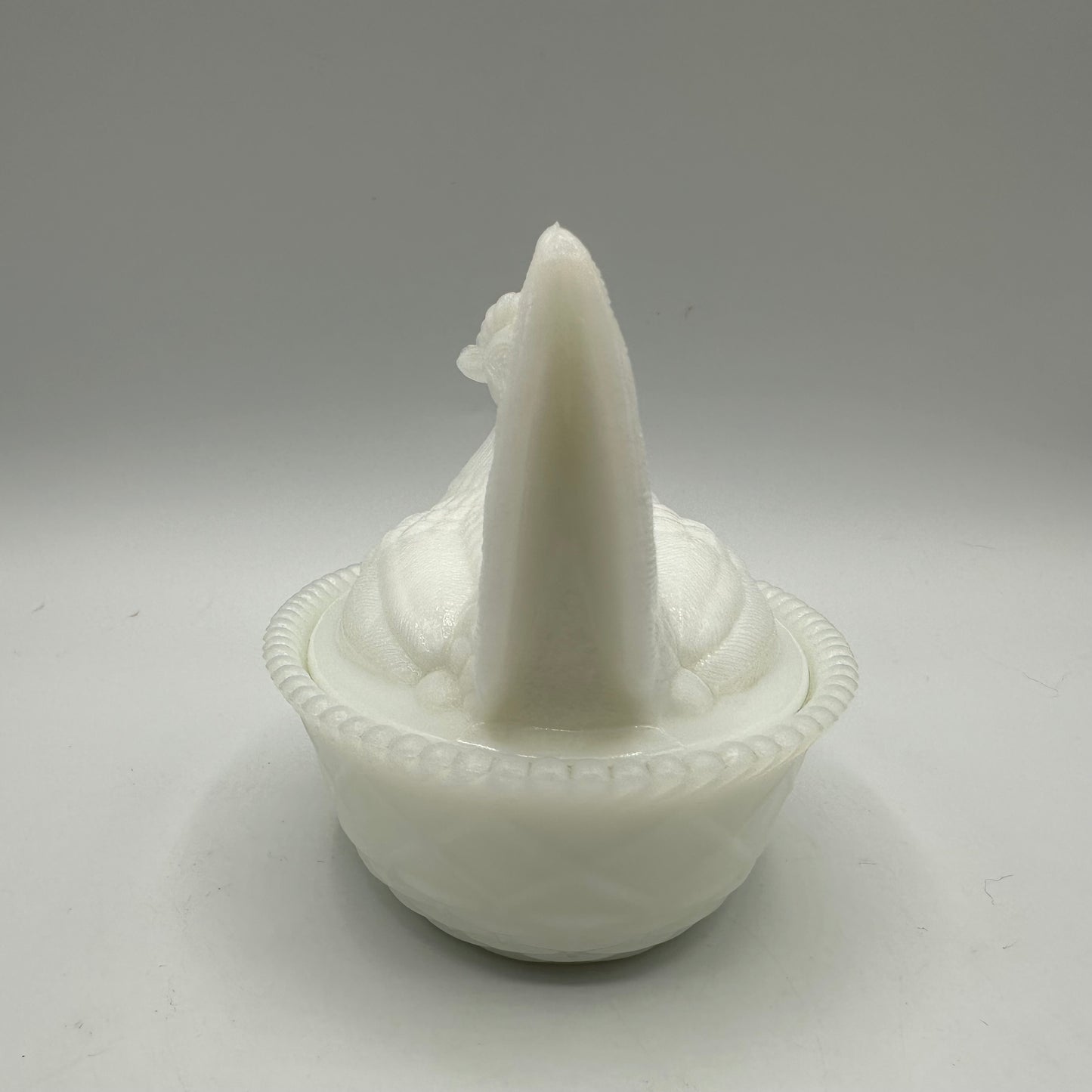 Westmoreland Hen on Nest, Milk Glass