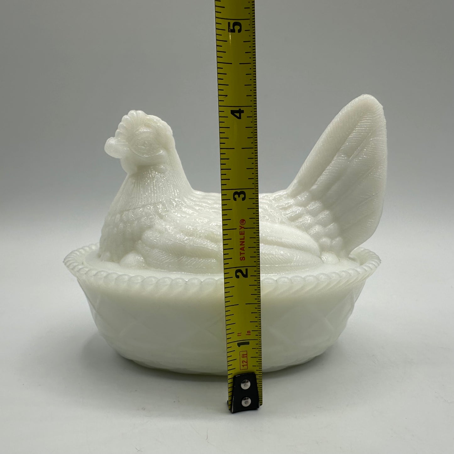 Westmoreland Hen on Nest, Milk Glass