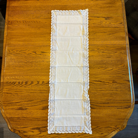 White Cotton Runner, Scalloped Edge