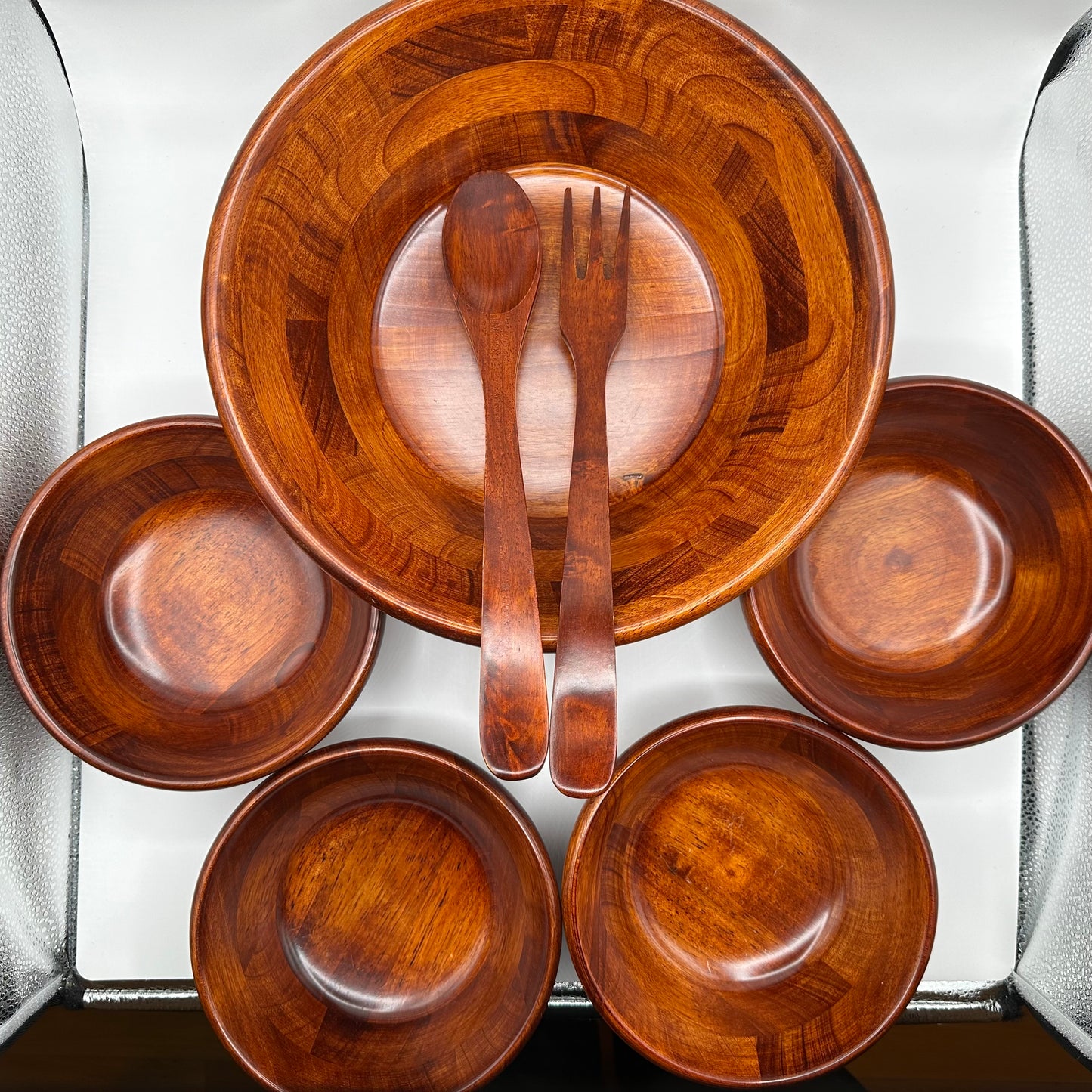 7 Piece Wooden Salad Bowl Set- 1 Serving Bowl, 4 Salad Bowl & 2 Serving Utensils
