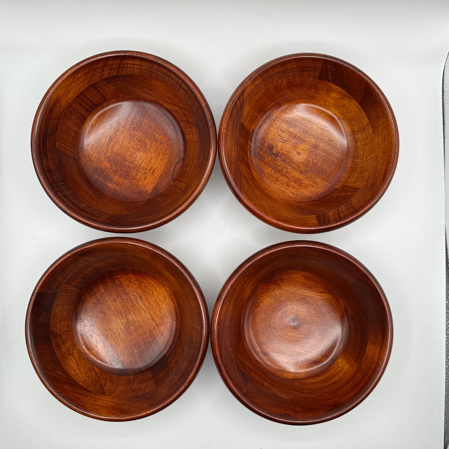 7 Piece Wooden Salad Bowl Set- 1 Serving Bowl, 4 Salad Bowl & 2 Serving Utensils