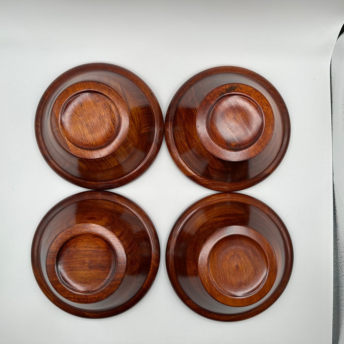 7 Piece Wooden Salad Bowl Set- 1 Serving Bowl, 4 Salad Bowl & 2 Serving Utensils