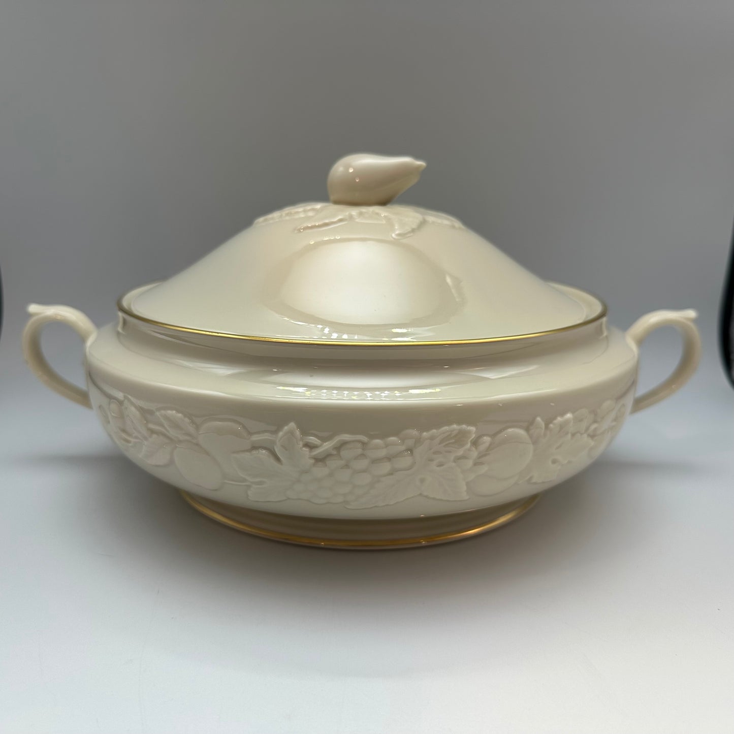 Lenox Fruits of Life Round Covered Vegetable Serving Dish