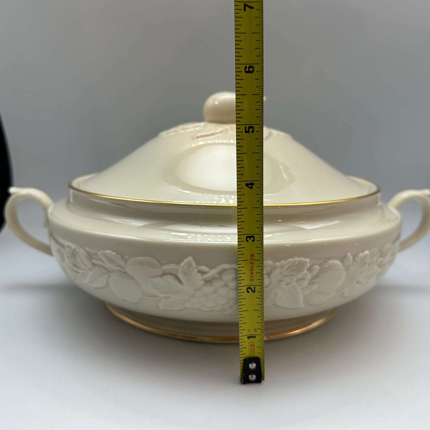 Lenox Fruits of Life Round Covered Vegetable Serving Dish