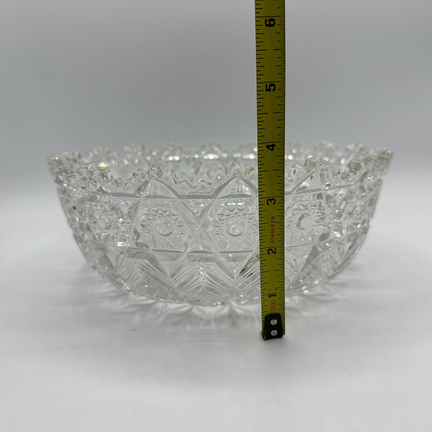 Cut Glass Bowl Daisy Flower Sawtooth Rim 9"
