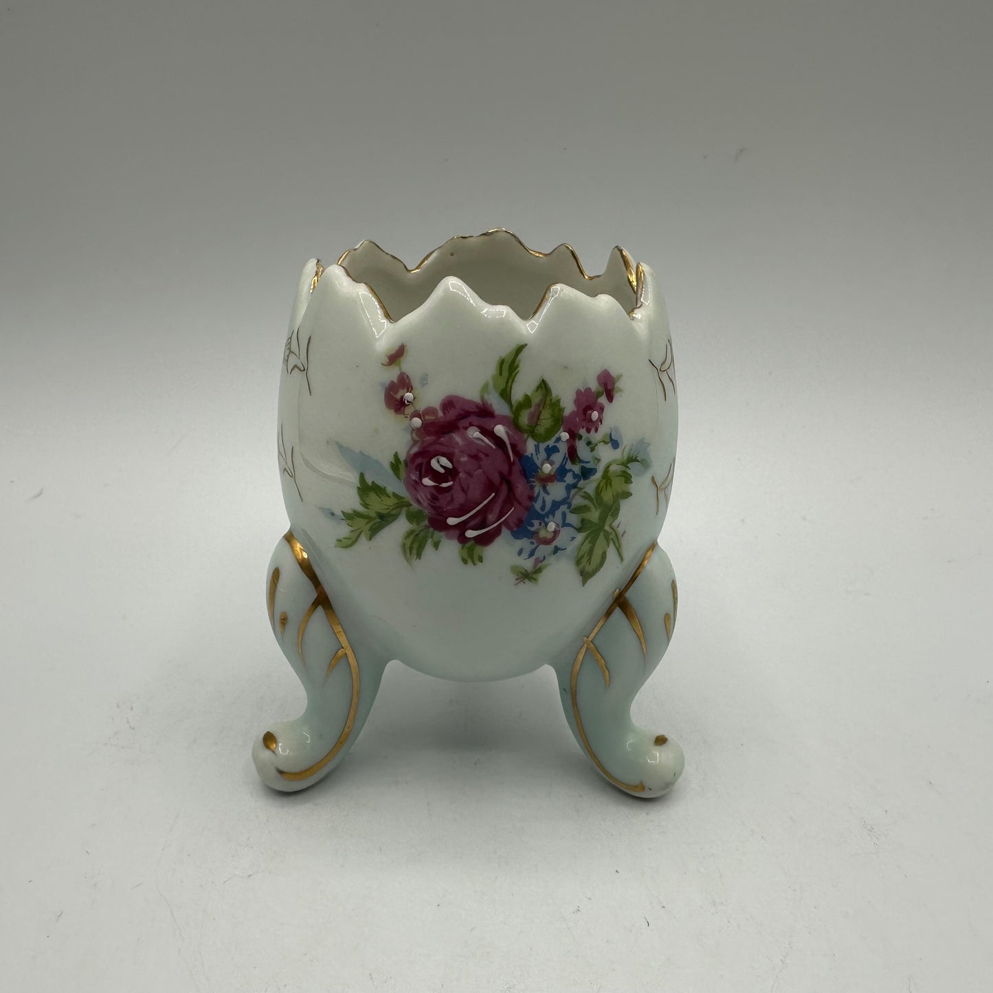 Cracked Egg Vase With Pink Roses & Blue Flowers-Footed