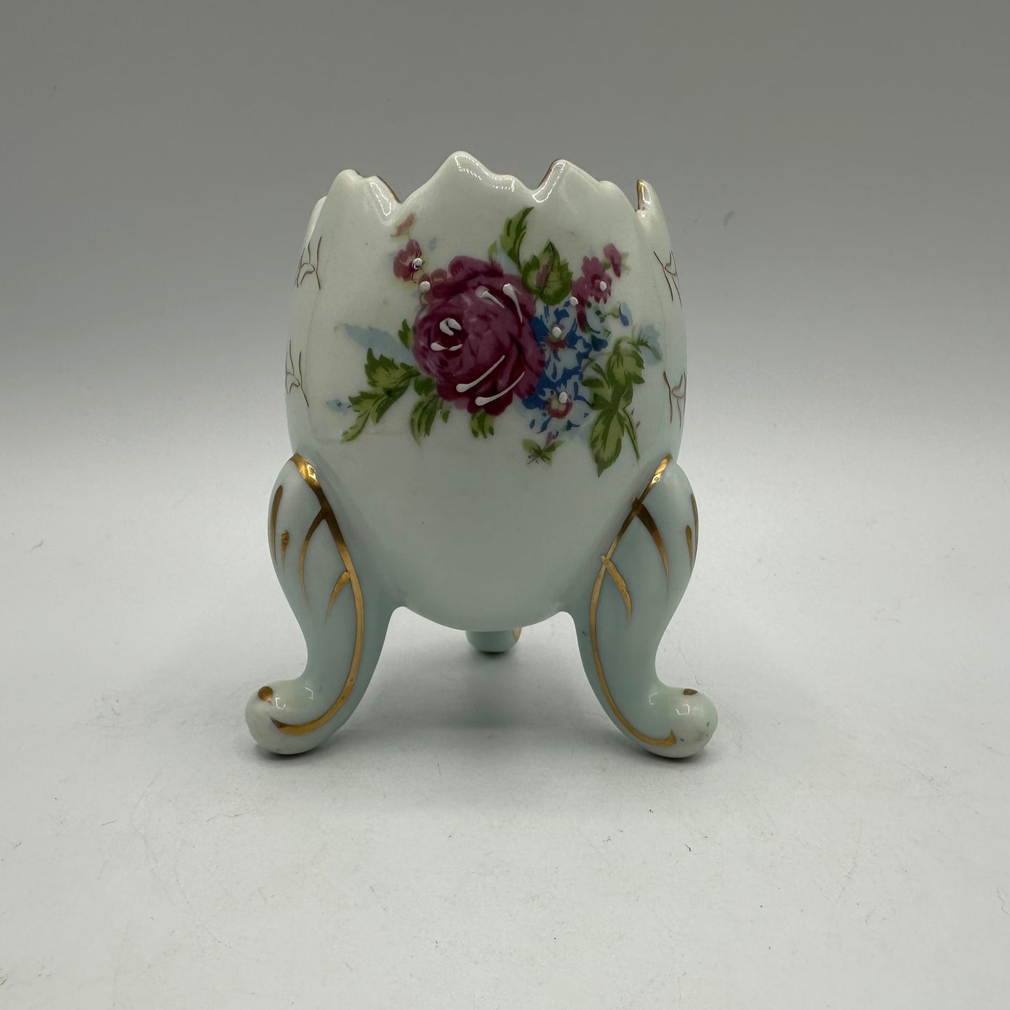Cracked Egg Vase With Pink Roses & Blue Flowers-Footed