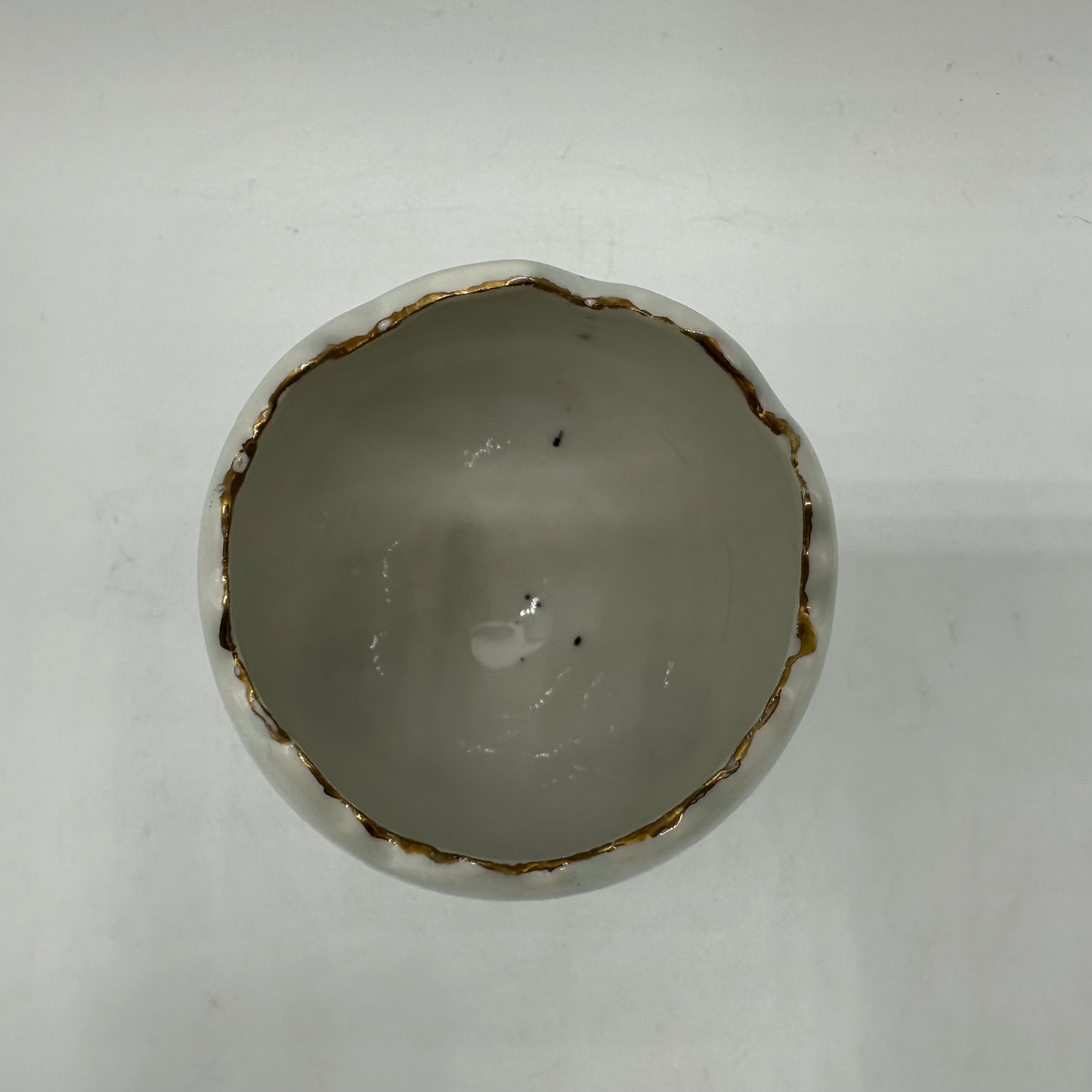 Cracked Egg Vase With Pink Roses & Blue Flowers-Footed