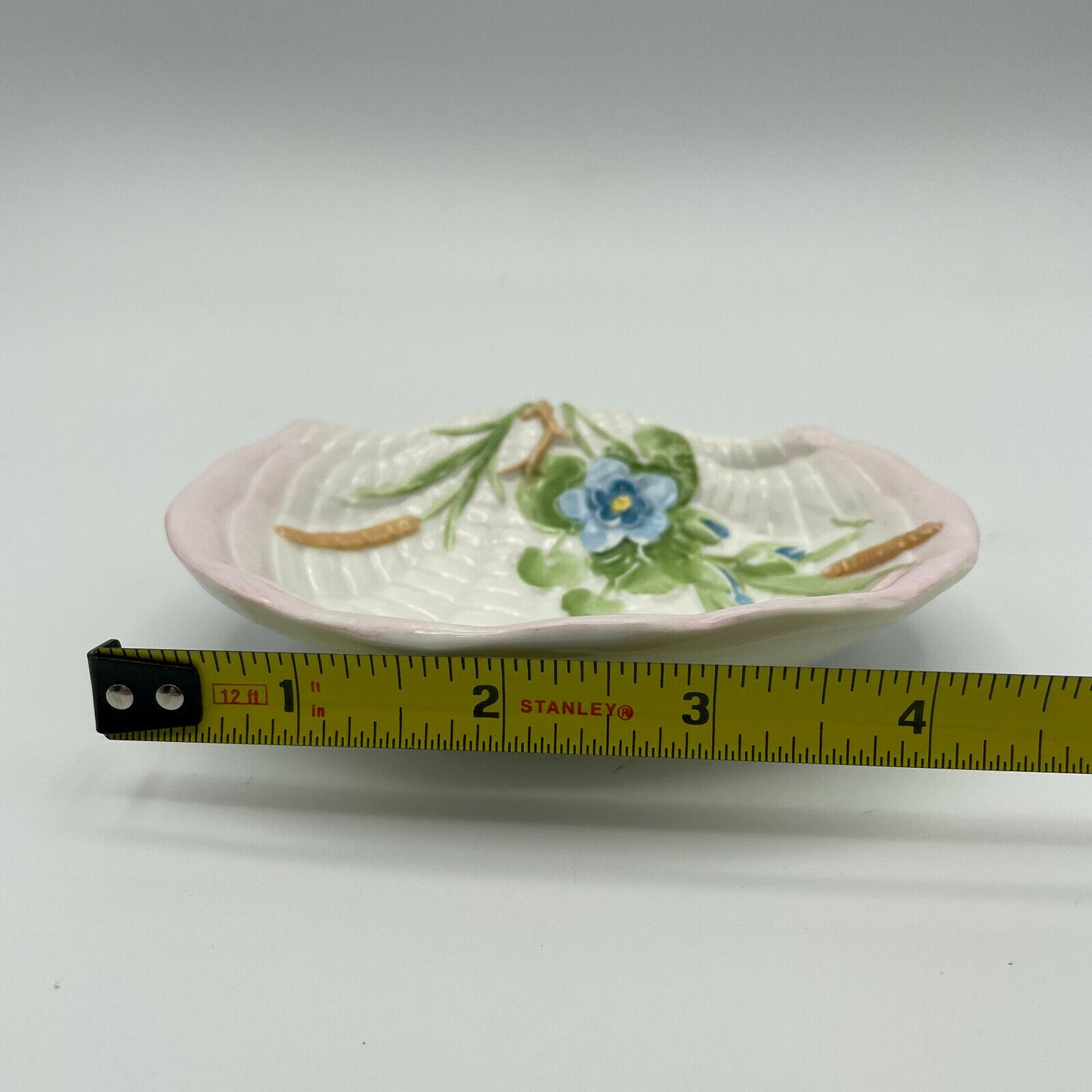 Ceramic Shell Shaped Soap Dish Pink with Cat Tails & Blue Flowers - Nostalgia 2 Now