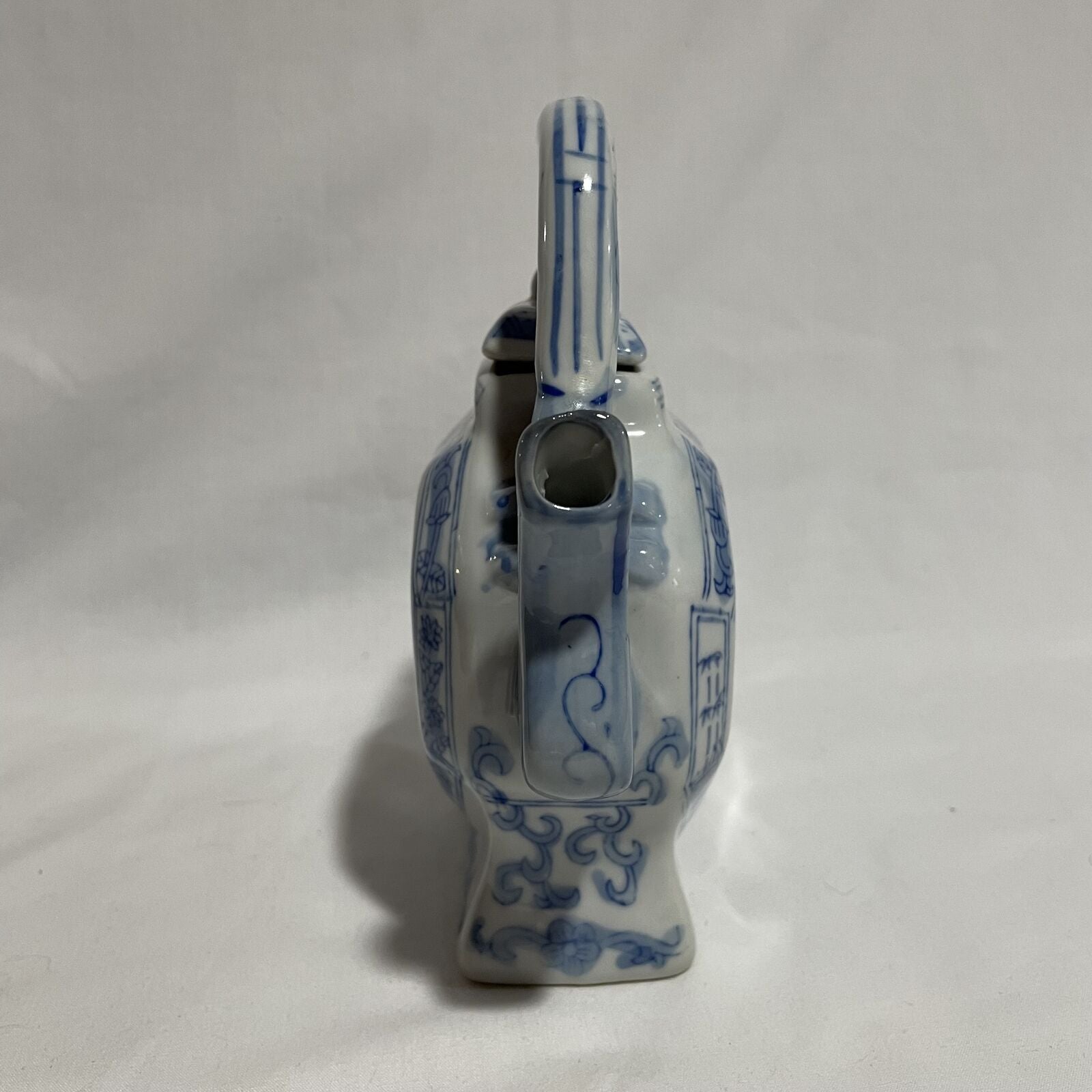 Vintage Chinese Porcelain Blue & White Octagonal Flat Floral Lided Teapot - Nostalgia 2 Now