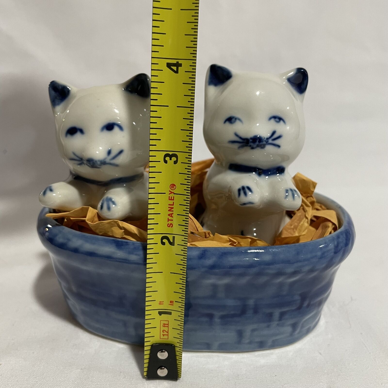 Nantucket Kitty Cats in Basket Salt & Pepper Shakers - Nostalgia 2 Now