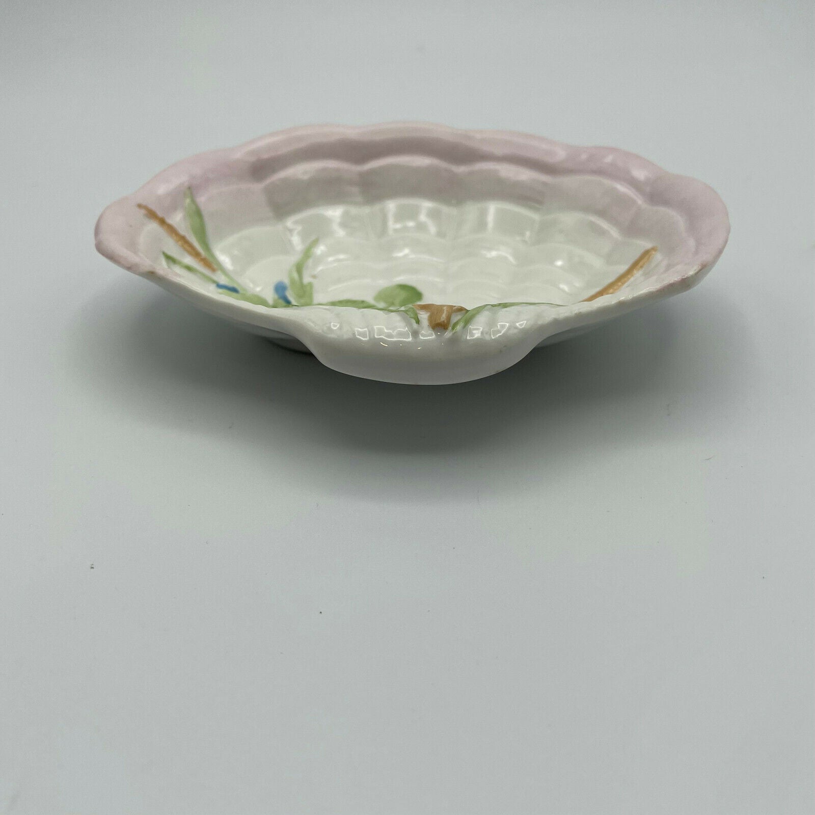 Ceramic Shell Shaped Soap Dish Pink with Cat Tails & Blue Flowers - Nostalgia 2 Now