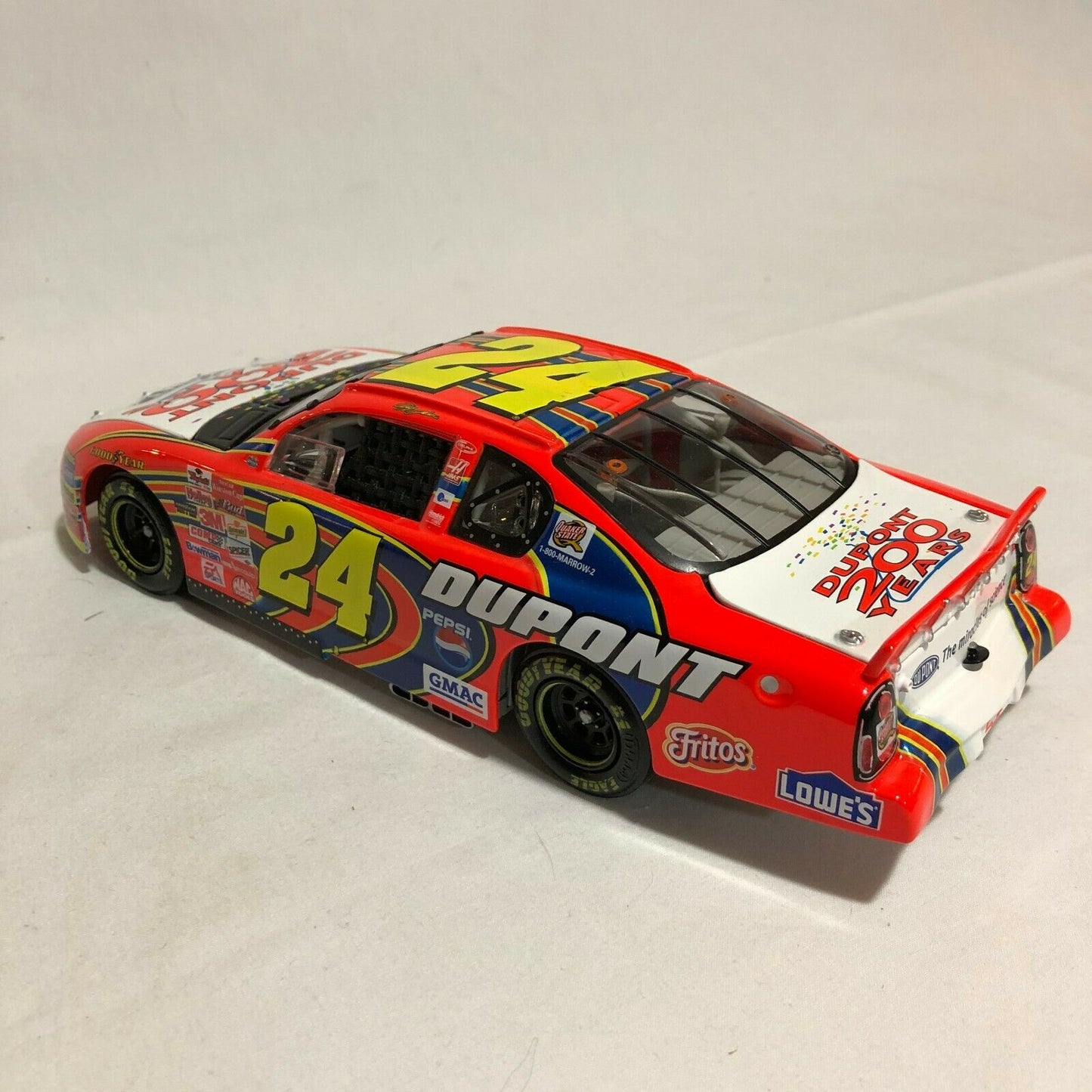 1:24 Jeff Gordon #24 DuPont/200th Anniversary Celebration 2002 Action NASCAR - Nostalgia 2 Now