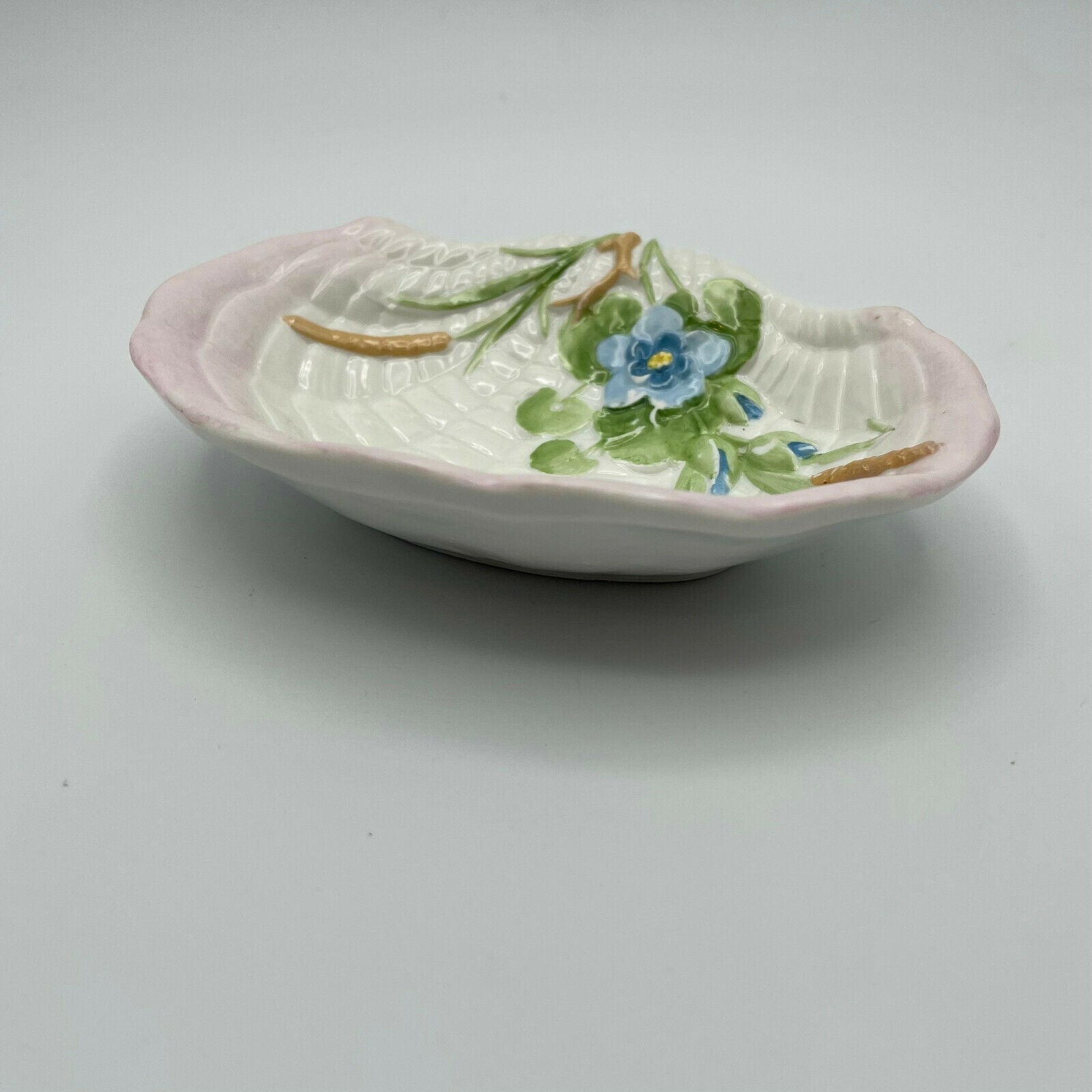 Ceramic Shell Shaped Soap Dish Pink with Cat Tails & Blue Flowers - Nostalgia 2 Now